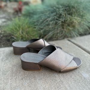 Vince Karsen Metallic crossband Slides Mules Block Leather Bronze Size 10 gray